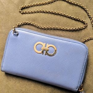 Ferragamo double gancio zip around wallet on chain